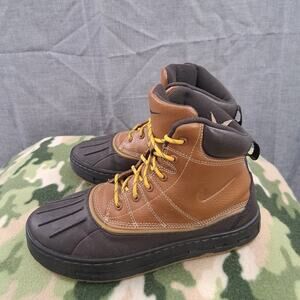 %Nike Woodside GS “Light British Tan” Size 6.5Y ACG Boot Brown Black A 15